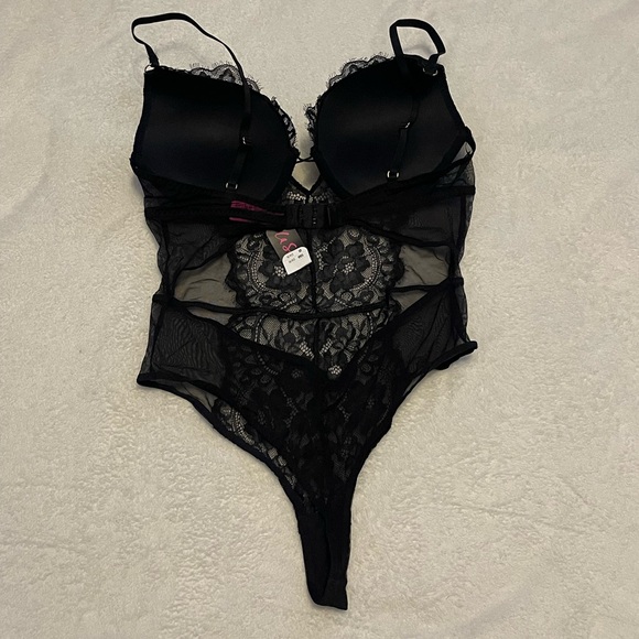 La SENZA Black Lace Bodysuit - Picture 2 of 3